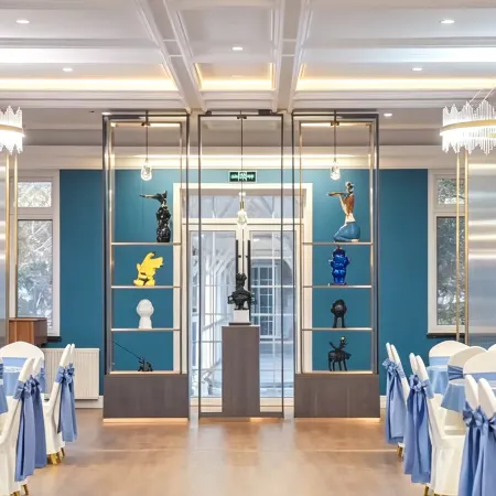 Longhao Holiday Hotel