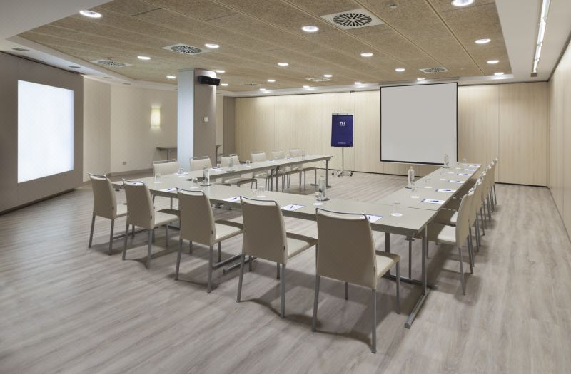 NH Pamplona Iruna Park photo 2