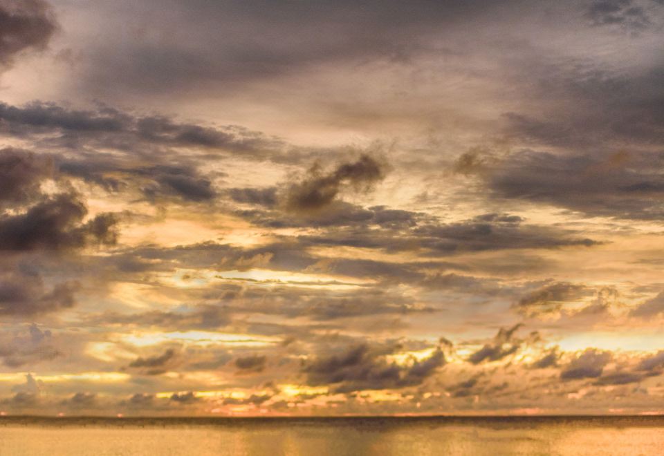 3. 밴도스 몰디브..