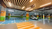 維也納國際酒店（玉林玉東新區店） - 停車場