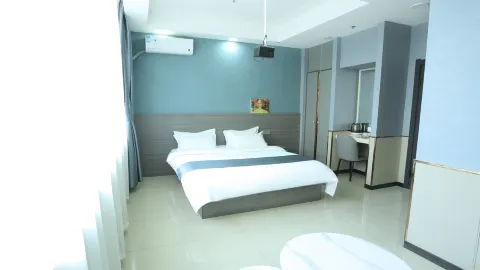 Dehui Yilong Hotel in Dehui