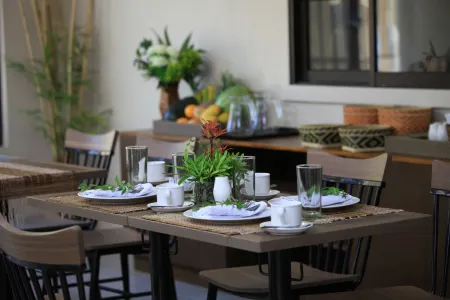 Coron Soleil Express Hotel