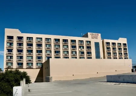 Lincoln Hotel Monterey Park Los Angeles Отели рядом с достопримечательностью «Fatman Ding Plaza»