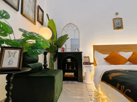 Xunguang Light Luxury Apartment (Nanning University for Nationalities Xiangsihu Branch) Отели рядом с достопримечательностью «Nanning College for Vocational Technology»