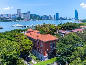 Gulangyu Baiwenxiong Hotel (Sanqiutian Wharf)