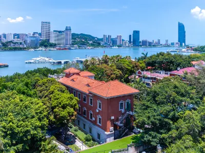 Gulangyu Baiwenxiong Hotel (Sanqiutian Wharf) Hotels near Kulangsu