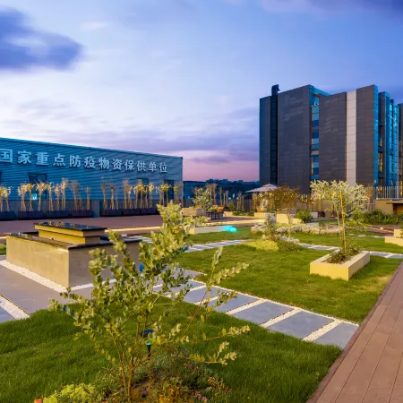 Huaizhou Suiton by Paxton Hotel (Jintang Huaikou Cheng'a Industrial Park)