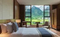 Huamengjian Hotel (Yangshuo Yulonghe Eternal Love Store) Hotel a 