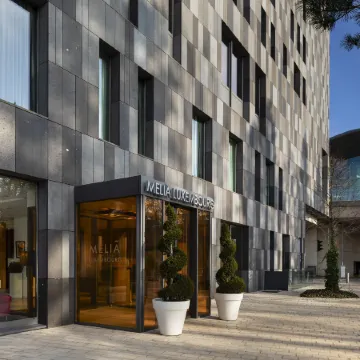Melia Luxembourg Отели рядом с достопримечательностью «Национально культурно-спортивный комплекс «Д'Кок»»