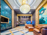 Tiancheng Business Hotel (Pingxiang College)