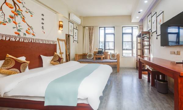 Yasu Inn (Kunming Dianchi Scenic Area)