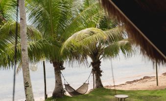 The Beach House Ocam Ocam