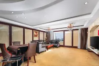 Yuebanwan Hotel (Fat Donglai at Xuchang Railway Station) - 3 stjerner