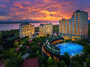 Serensia Woods Hotel
