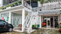 Hotel Hapsari Syariah Hotels in Temon