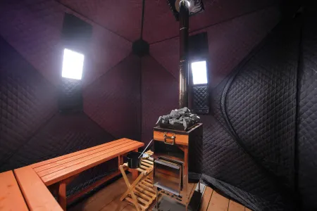 Piilo asobi＆stay Отели рядом с достопримечательностью «Yamanakako Onsen Benifuji no Yu hot spring»