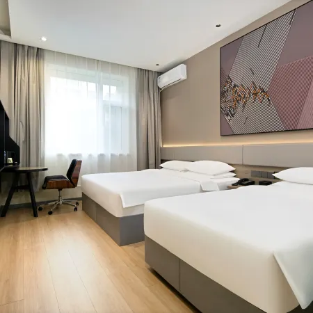 IU Hotel  Lvliang Xiaoyi Wanda Plaza Municipal Government