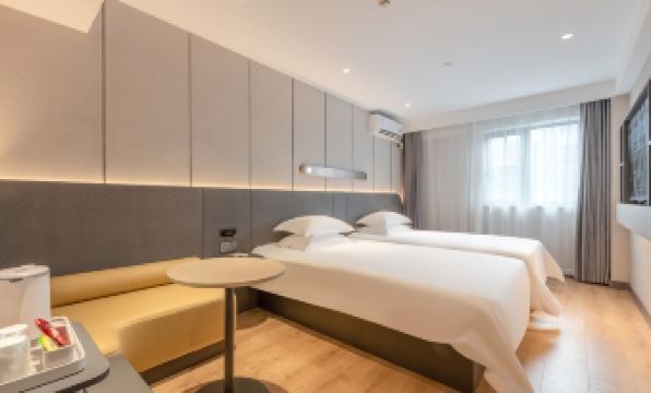 Jinjiang Inn (Guangzhou Haizhu Jiangtai Road Metro Station)