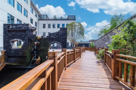 Fucheng Hotel Yuntai Mountain Отели рядом с достопримечательностью «Sucheng Chuanshan Mountain Feipu Scenic Area»