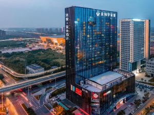 Huantang Moshe Hotel (Zhengzhou High-speed Railway East Station)