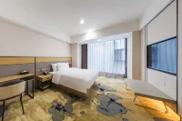 New Crescent Moon Hotel (Meishan East Station Chunxi Square Branch)