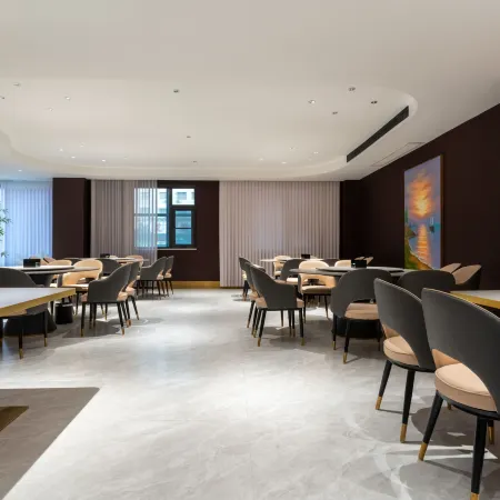 Neixiang Radio & Tv International Hotel