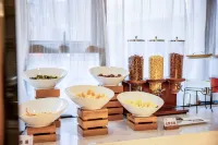 Borrman Hotel (Hezhou Lingfeng Plaza) - Morgenmad