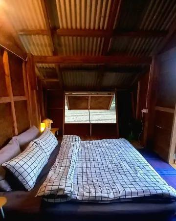 บ้านพักวิวทุ่งนาและภูเขา