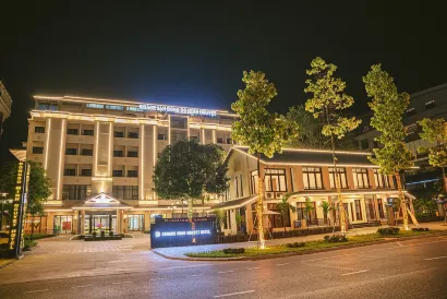 Khách sạn ĐÔNG ĐÔ MINH NGUYỆT ( 东都明月酒店)