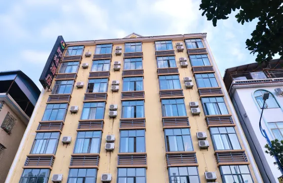 瑞麗郎廷酒店（彩雲城店）