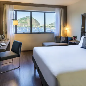 Novotel RJ Praia de Botafogo Hotels near Comuna