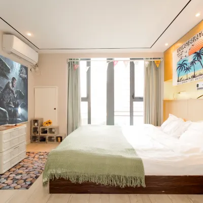 Manmanzhu Movie Apartment Hotels near Nanjing Vocational Institute of Transport Technology