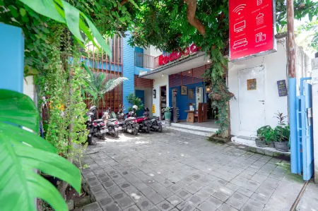 RedDoorz @ Hangtuah Renon