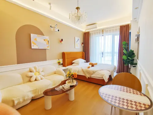 Qilv apartment (Nanning Greenland Central Plaza store)