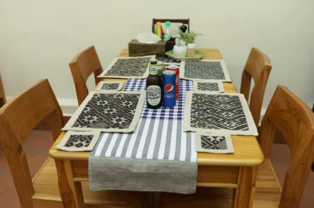 Luang Phasouk Отели рядом с достопримечательностью «Haw Pha Bang»