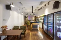 Yueyue Space Homestay (Zhouzhuang Ancient Town) - bar