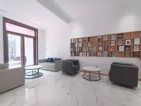 Rujia Pebble Hotel (Weifang Municipal Square Dongfang Road)