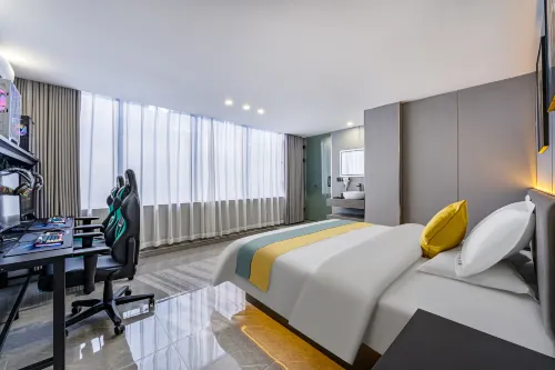 Velman Light Luxury Apartment