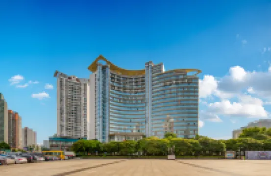 Lushang Hotel (Changsha Wuyi Square Houjiatang Subway Station Branch) Hotels near Tian Xin