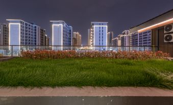 Cixi Huangwu E-sports Hotel (Xinhefang Branch)
