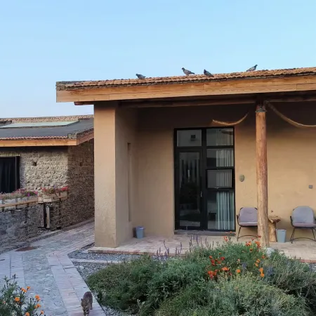 Morning and Evening Art Homestay (Jiangbulake Branch)