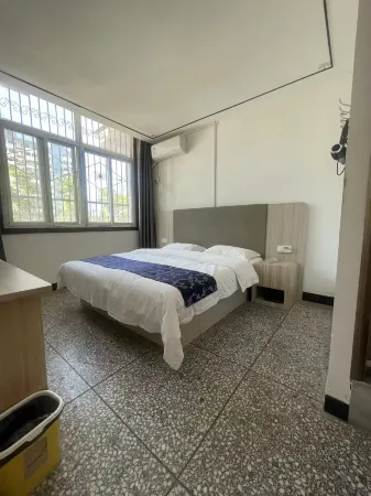 Juxian Express Hotel Отели рядом с достопримечательностью «Qinling National Botanical Garden»