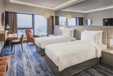 Style Fashion Hotel (Linshui Hongfan Square County Government Branch) Отели в г. Линьшуй