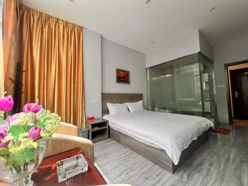 Yibai  Hotel