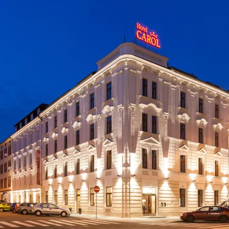 Hotel Carol Отели рядом с достопримечательностью «Прага 09»