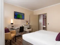 Leonardo Hotel & Residenz Munich Hotels near Untersbergstraße underground station