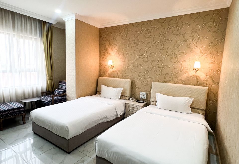 LUCKY 8 HOTEL 외부 이미지