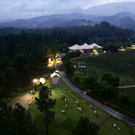 Anji Jiumu Songfeng Tent Homestay
