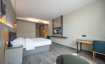 Rongcheng Jinmen Star Business Hotel (Xiongan Baiyangdian Station Branch)