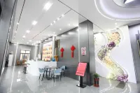 Longshangong Hotel Hotels in Taihu County